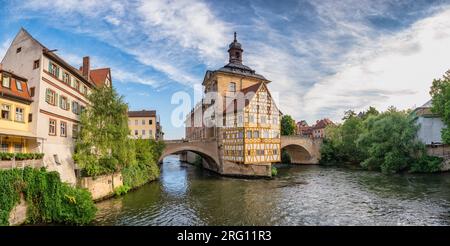 Bamberg Deutschland, Panorama-Skyline am Alten Rathaus, Altes Rathaus, Altes Rathaus und Linker Regnitzarm Stockfoto