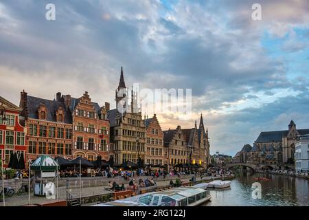 Gent Belgien, Skyline der Stadt an der St. Michael's Bridge (Sint-Michielsbrug) mit Leie und Korenlei Stockfoto