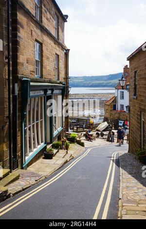 Ich schaue runter in die Robin Hoods Bay Stockfoto