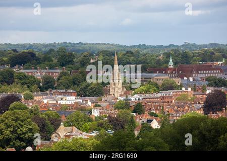 Aus der Vogelperspektive aus der Vogelperspektive auf die Hampshire-Stadt Winchester vom St. Catherine's Hill aus gesehen Stockfoto