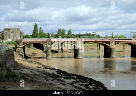 Newport Bridge überquert Usk, Newport, Gwent, Südwales. Stockfoto