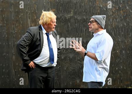 Edinburgh, Schottland, Großbritannien. 7. Aug 2023. Edinburgh Fringe: DOM das Stück. Politische Komödie und Pantomime mit Boris Johnson und Dominic Cummings, gespielt von Tim Hudson und Chris Porter. Kredit: Craig Brown/Alamy Live News Stockfoto