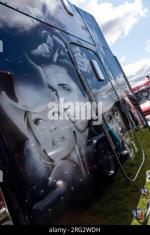 Truck Art. 47. Annual Gloucestershire Vintage and Country Extravaganza, South Cerney Airfiled, Cirencester. UK Stockfoto