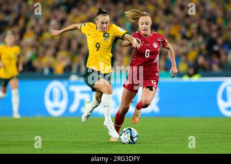 Sydney, Australien. 07. Aug. 2023. Caitlin Foord of Australia greift am 7. August 2023 während der Runde des 16. FIFA Women's World Cup 2023-Spiels zwischen Australia Women und Denmark Women im Stadium Australia, Sydney, Australien, an. Foto von Peter Dovgan. Nur redaktionelle Verwendung, Lizenz für kommerzielle Verwendung erforderlich. Keine Verwendung bei Wetten, Spielen oder Veröffentlichungen von Clubs/Ligen/Spielern. Kredit: UK Sports Pics Ltd/Alamy Live News Stockfoto