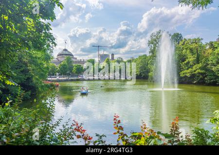 Wiesbaden: park Kurpark in Rheingau, Hessen, Hessen, Deutschland Stockfoto