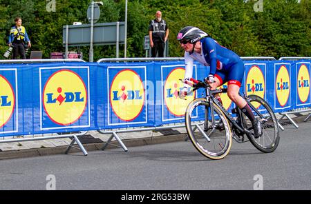 Dundee, Tayside, Schottland, Großbritannien. 7. Aug. 2023. UCI-Radweltmeisterschaft: Die UCI-Radweltmeisterschaft findet in der Stadt der Entdeckungen statt, mit einer Strecke von 22,8km km und einer Kletterstrecke von 89m km. Das Gran Fondo Road Race beginnt auf der West Grange Road im Osten von Dundee. Anschließend radeln die Reiter nordöstlich auf der Arbroath Road, die Teil der A92 ist, in Richtung Arbroath, bevor sie bei Salmon's Muir, zwei Meilen nördlich von Carnoustie, in Richtung Nordosten abbiegen und die A92 wieder hinunter zur Ziellinie von Dundee zurückfahren. Kredit: Dundee Photographics/Alamy Live News Stockfoto