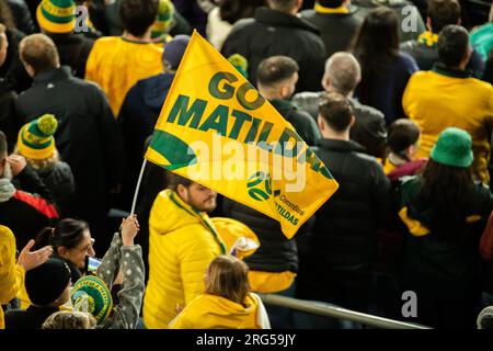 Sydney, Australien. 7. Aug. 2023. Fans Australiens jubeln beim Spiel 16 zwischen Australien und Dänemark bei der FIFA Women's World Cup 2023 in Sydney, Australien, am 7. August 2023. Kredit: Hu Jingchen/Xinhua/Alamy Live News Stockfoto