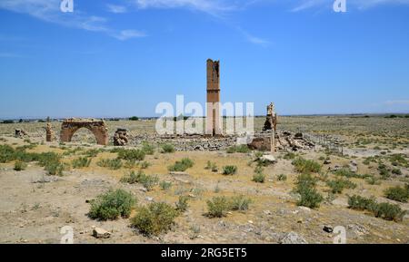 In den alten Ruinen von Harran, Türkei, befindet sich eine Madrasa aus dem 12. Jahrhundert. Sie gilt als die älteste Universität der Welt. Stockfoto