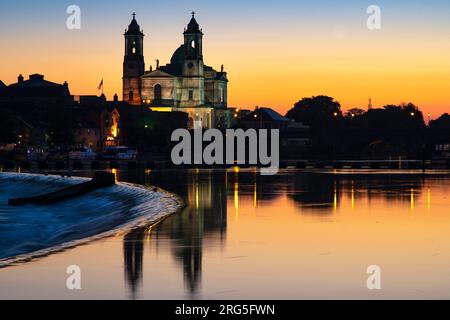 Die Kirche von St. Peter und Paul, am Fluss Shannon in Athlone, County Roscommon und Weatmeath, Irland Stockfoto