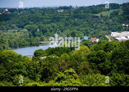 Die neue Kampmann-Brücke über das Ruhrgebiet zwischen Essen-Heisingen und Essen-Kupferdreh, NRW, Deutschland Stockfoto