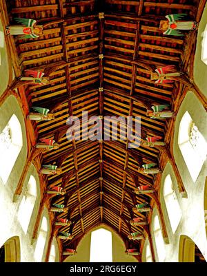 South Creake Kirche, Hammerbalken aus dem 15. Jahrhundert, mittelalterliches Detail, Engelsdach, Engel, Norfolk, England, Großbritannien Stockfoto