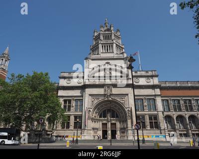 LONDON, Großbritannien - 09. JUNI 2023: Victoria and Albert Museum Stockfoto