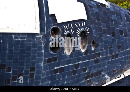 ORLANDO, USA - 25. JULI: Das ursprüngliche Space Shuttle Explorer, das am Kennedy Space Center steht, öffnet am 25. Juli 20 für Besucher, die auch ins Innere eintreten können Stockfoto