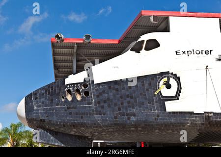 ORLANDO, USA - 25. JULI: Das ursprüngliche Space Shuttle Explorer, das am Kennedy Space Center steht, öffnet am 25. Juli 20 für Besucher, die auch ins Innere eintreten können Stockfoto