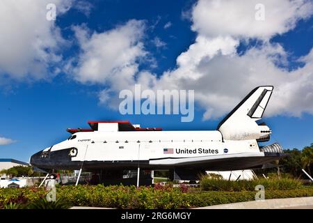 ORLANDO, USA - 25. JULI: Das ursprüngliche Space Shuttle Explorer, das am Kennedy Space Center steht, öffnet am 25. Juli 20 für Besucher, die auch ins Innere eintreten können Stockfoto