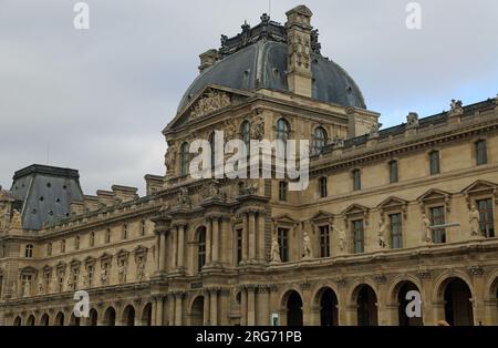 Flügel des Louvre - Paris, Frankreich Stockfoto