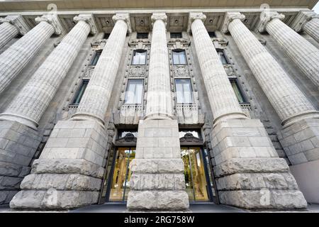 EASA-Hauptquartier in der ehemaligen Reichsbahndirektion am rheinufer in köln Stockfoto