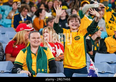 Sydney, Australien. 07. Aug. 2023. Sydney, Australien, August 7. 2023: Australische Fans während des FIFA Womens World Cup 2023 Runde 16 Fußballspiels zwischen Australien und Dänemark im Stadium Australia in Sydney, Australien. (Daniela Porcelli/SPP) Kredit: SPP Sport Press Photo. Alamy Live News Stockfoto