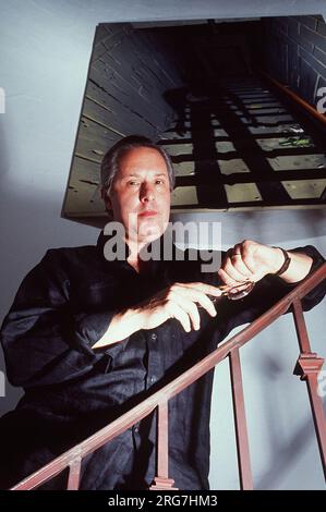 Vereinigte Staaten. 08. Aug. 2023. Aktenfoto 1995 von William Friedkin. William Friedkin, Regisseur von Kultfilmen aus dem Jahr 1970er, darunter „The French Connection“ und „The Exorcist“, ist gestorben, seine Frau Sherry Lansing, die ehemalige CEO von Paramount Pictures, erzählte es dem Hollywood-Reporter am Montag. Er war 87. Foto von Luke Wynne/ABACAPRESS.COM Kredit: Abaca Press/Alamy Live News Stockfoto