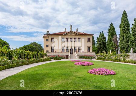 Vicenza, Italien - 4. August 2009: villa Valmarana ai Nani in Vicenca, Italien. Die Villa wurde 1669 von Andrea Palladio erbaut und ist mit fre dekoriert Stockfoto