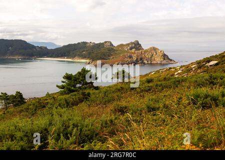 St. Martin oder Südinsel, Cies-Inseln, Atlantikinseln Galicien Maritime Terrestrial National Park, Spanien Blick von der Isla del Faro Stockfoto