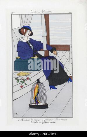 Bllue Pilgrim Reisejacke, schwarzes Taft-Kleid. Aufdruck aus dem High-Fashion-Magazin Journal des Dames et des Modes, veröffentlicht vom 1. Juni 1912 bis 1. August 1914. Stockfoto