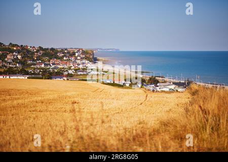 Malerische Panoramalandschaft von Sainte-Marguerite sur Mer, Normandie in Frankreich Stockfoto