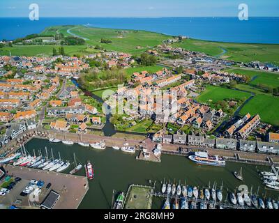 Draufsicht über das malerische Dorf Marken in der Nähe von Volendam, Nordholland, Niederlande Stockfoto