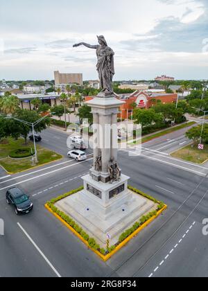 Galveston, TX, USA - 23. Juli 2023: Luftdrohnenfoto Texas Heroes Monument Stockfoto