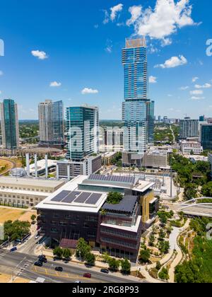 Austin, TX, USA - 24. Juli 2023: Luftfoto Austin Central Public Library Stockfoto