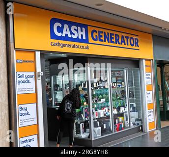 Cash Generator, 83 The Mall, Golden Square Shopping Centre, Warrington, Cheshire, England, Großbritannien, WA1 1QE Stockfoto