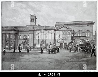 Foto von St. Martin's Place der Fassade der National Portrait Gallery, London. Das gegenwärtige Haus wurde 1896 eröffnet. Stockfoto