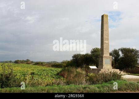 Obelisk zur Erinnerung an die Schlacht von Marston Moor (2. Juli 1644) während des Englischen Bürgerkriegs, nahe Long Marston, North Yorkshire. Stockfoto