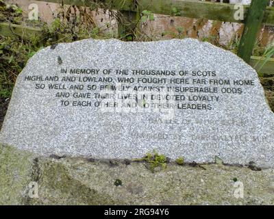 Scots Memorial an der Powick Bridge am Fluss Teme, Worcester, Worcestershire. Es erinnert an die vielen Schotten, die bei der letzten Schlacht im Englischen Bürgerkrieg 1651 ihr Leben verloren haben. Stockfoto