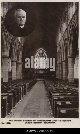 Innenansicht von St. Martin in the Bull Ring (Pfarrkirche), Birmingham, West Midlands, mit einem eingelegten Porträt des Rektors, Canon Denton Thompson. Stockfoto