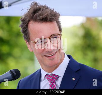 Werne, Nordrhein-Westfalen, Deutschland - Hendrik Wüst, Ministerpräsident des Landes Nordrhein-Westfalen, hier anlässlich des Groundbr Stockfoto