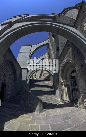 St. Michael's Abbey, die Treppe zum Eingang, Avigliana, Italien Stockfoto