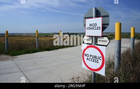 Schilder auf dem Salisbury Plain Training Area, Wiltshire. Stockfoto