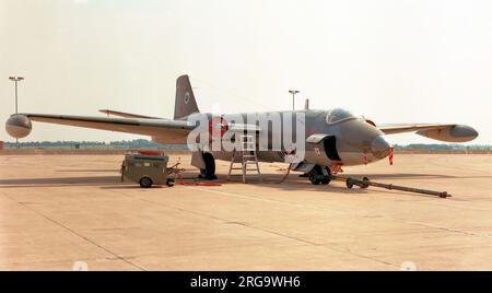 Royal Air Force - English Electric (BAC) Canberra PR.7 WT509 (msn 71369), Nr. 39 Staffel RAF, bei RAF Wyton. Stockfoto