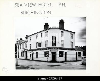 Foto: Sea View Hotel, Birchington, Kent. Die Hauptseite des Aufdrucks (hier abgebildet) zeigt: Ecke auf der Ansicht des Pubs. Die Rückseite des Aufdrucks (auf Anfrage erhältlich) Details: Nichts für das Sea View Hotel, Birchington, Kent CT7 9RA. Seit Juli 2018 . Jetzt nur noch Seaview. Shepherd Neame Stockfoto