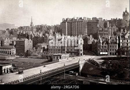 Vintage Foto aus dem 19.. Jahrhundert: Altstadt, Edinburgh von der Princes Street Stockfoto