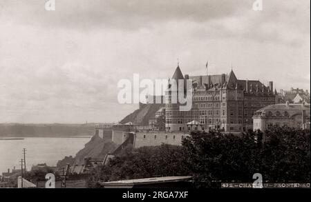 Chateau Frontenac, historisches Hotel in Quebec City, Quebec, Kanada. Vintage 19. Jahrhundert Foto. Stockfoto