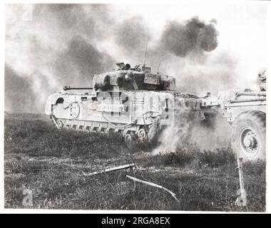 Vintage-Foto Zweiten Weltkrieg - British Churchill Tank, Italienischer Feldzug, Überquerung des Senio River. Stockfoto