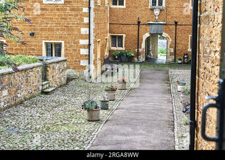 Jesus Hospital Altenheime, Altenheime in Rothwell, England, gegründet 1593 von Tresham, einer Kathoikerin unter der Herrschaft der protestantischen Königin Elizabeth I. Stockfoto