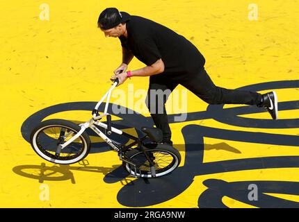 Daniel Hennig aus Deutschland bei der Qualifikationsveranstaltung BMX Freestyle Flatland Men Elite am 6. Tag der UCI-Radweltmeisterschaft 2023 in Glasgow Green, Glasgow. Foto: Dienstag, 8. August 2023. Stockfoto