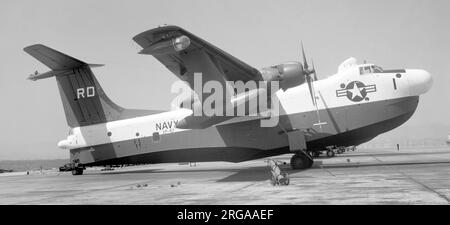 United States Navy – Martin P5M-2 Marlin 140150 (Einheitencode „RD“, Rufzeichen „1“) von VP-47 „The Golden Swordsmen“, NAS Alameda im Hafen von San Francisco. Stockfoto