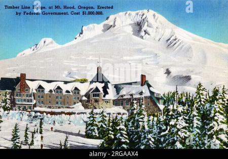 Portland, Oregon, USA – Timberline Lodge am Mount Hood. Erbaut von 1936 bis 1938 von der Works Progress Administration, wurde es während der Großen Depression von lokalen Handwerkern gebaut und eingerichtet. Timberline Lodge wurde am 28. September 1937 von Präsident Franklin D. Roosevelt eingeweiht. Stockfoto