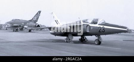 Royal Air Force - Hawker Siddeley Gnat T.1 XR571, Flugschule Nr. 4, mit Sitz im RAF Valley, bei RAF Finningley Stockfoto