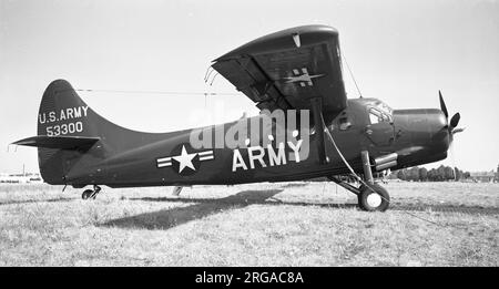 United States Army - de Havilland U-1A Otter 55-3300 (DHC-3, msn 156) der 2. Aviation Company in Saran, Frankreich, später der 54. Aviation Company, Südvietnam zugewiesen. Anschließend im Rahmen des Militärhilfeprogramms im September 1971 von 0 bis 53300 an die Khmer-Luftwaffe Kambodschas geliefert. Bis Juli 1973 aus dem Verkehr gezogen. Stockfoto