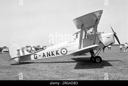 De Havilland DH.82A Tiger Moth G-ANKK (msn 83590), bei der Sywell Popular Flying Association Rally am 15. Juli 1972. Stockfoto